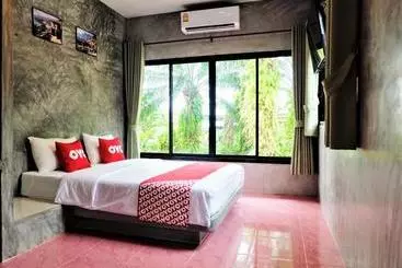 Hotel Oyo 573 Proundpat Resort