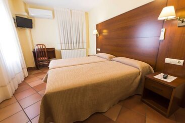 فندق Hostal Restaurante Santa Cruz