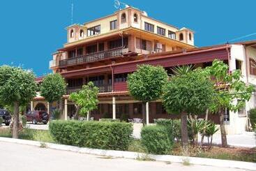 Отель Molino De Saydo