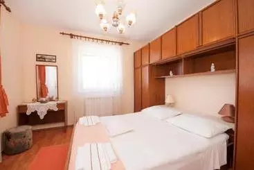 Apartments Gorana