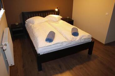 هتل آپارتمان Glūdas Grava