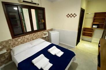 פנסיון Suíte Lázaro