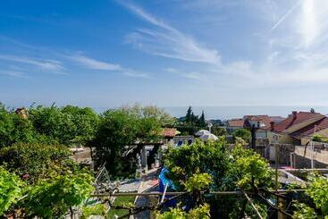 Жильё для туристов Apartments Nicol