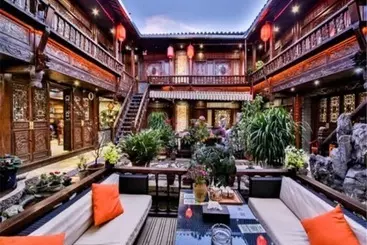 Hostal Floral Hotel · He Lu Ju Lijiang