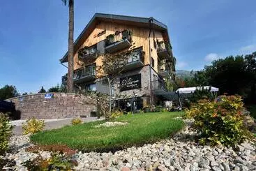 Huoneistohotelli Aplend Vila Olivia