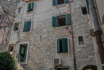 Pensão Jr Luxury Guesthouse2