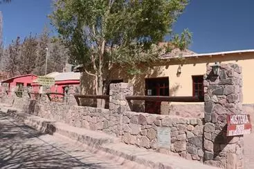 Hostal Paseo De Los Colorados