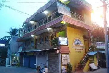 ペンション Rainbow Guest House
