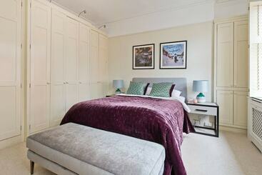 Luxurious 2 Bed Apartment