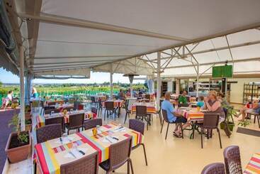 Hotel Huttopia Meursault