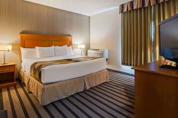 בית מלון כפרי Best Western King George Inn & Suites