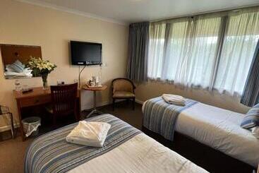 בית מלון כפרי Hermitage Park