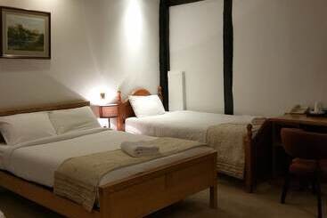 The George Hotel Pangbourne