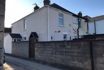 Majatalo St. Mary S Grove