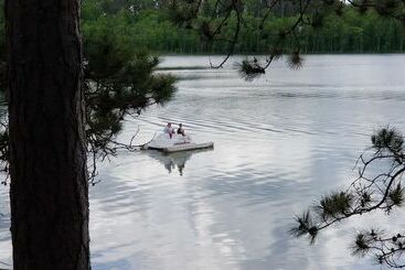 茅舍 Evergreen Bay Resort