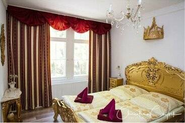 هتل Koenigreich Romkerhall