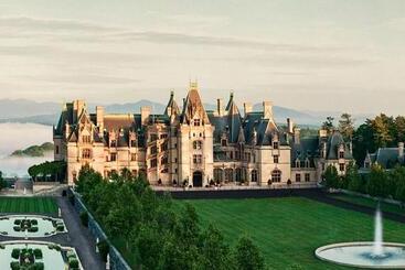 هتل Courtyard Asheville Biltmore Village