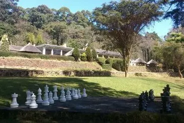هتل Rhodes Nyanga
