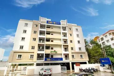 Fabhotel Limestone Suites   Near Yashoda Hospitals, Somajiguda