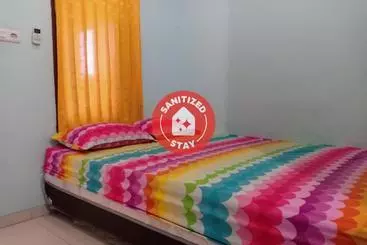 Hotel Oyo 3516 Kinawa Family Homestay