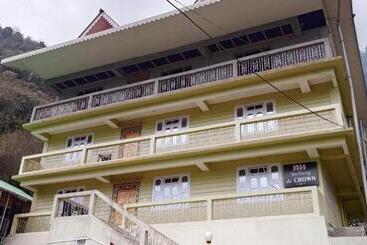 Hotel Rufina Lachung De Crown