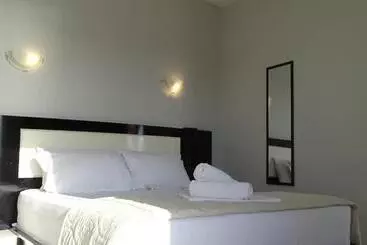 Otel Ardiani
