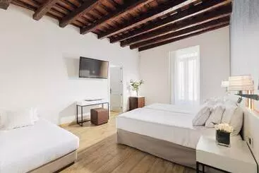 Отель H10 Raco Del Pi