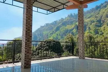 ホテル Nur Cahaya Syariah