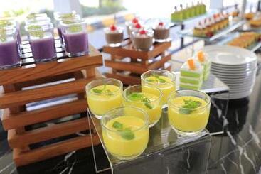 Luminor Hotel Purwokerto By Wh