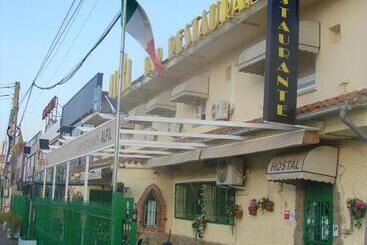 پانسیون Hostal Alfil