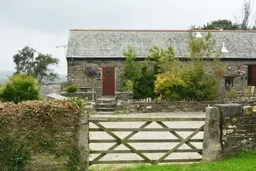 Cabane Charming Barn Conversion With Wood Burner Near Looe