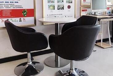 בית מלון כפרי Green Tree Inn Beijing Tongzhou District Gengzhuang Friendship Hospital