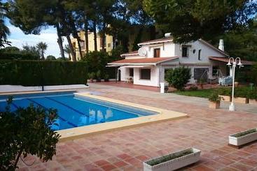 ベッドアンドブレックファースト Boutique Algarrobo