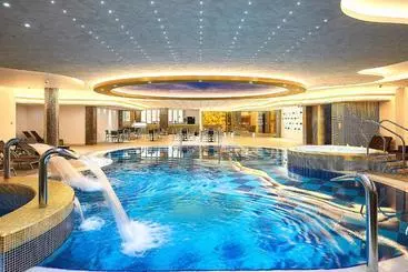 A Hoteli Grand&sky Hotel Tornik