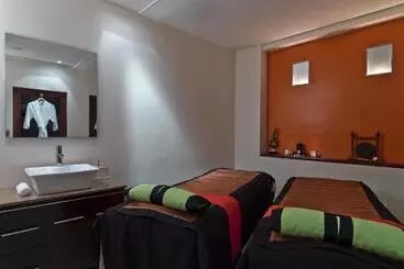 Amora Hotel Jamison Sydney