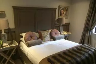 בית מלון כפרי The Old Schoolhouse Inn