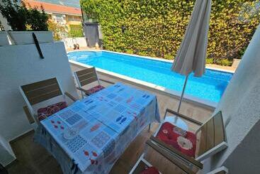 پانسیون Klaris Guest House