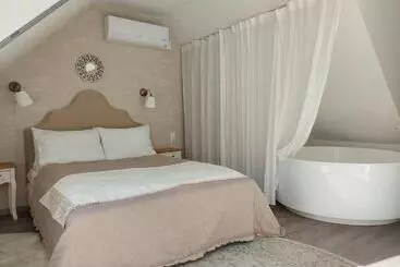 Pensione Maison Bagatell Badacsony