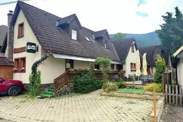 ペンション Penzion Leštiny