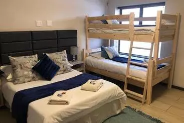 پانسیون Riekert S Self Catering Apartment