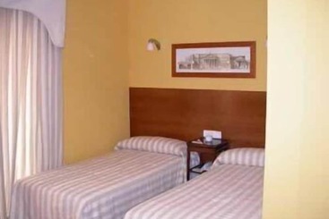 فندق فئة نجمة واحدة Hostería Santamaría