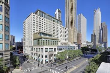 ホテル The Peninsula Chicago