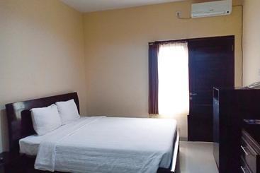 בית מלון כפרי Oyo 3190 Pondok Putra Bersaudara