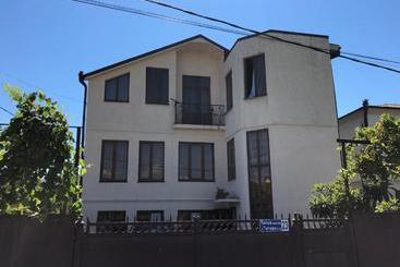 Pensión гостевой дом алиса