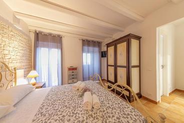 بنسيون Molo 78  Camera Molo 7