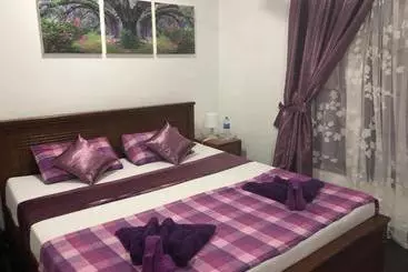 Pension  Shenys Beach Villa