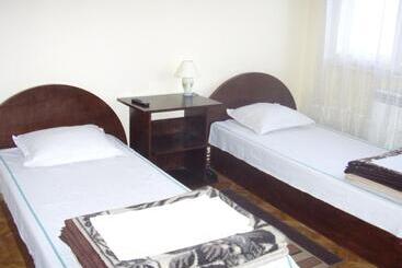 Pension Family Hotel May