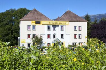 Hotel Premiere Classe Geneve   Saint Genis Pouilly