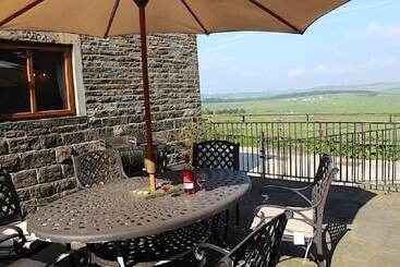 Lazy Daisys Farm Cottages