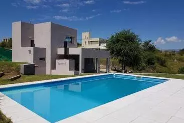 Majatalo Bº Cerrado Lomas Del Rey Mayu Sumaj